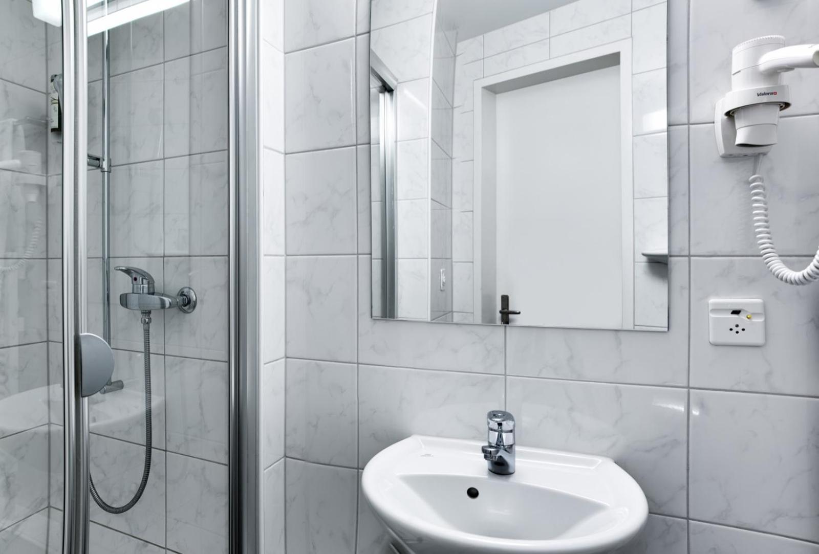 Hotel Bellevue Kriens Bagian luar foto